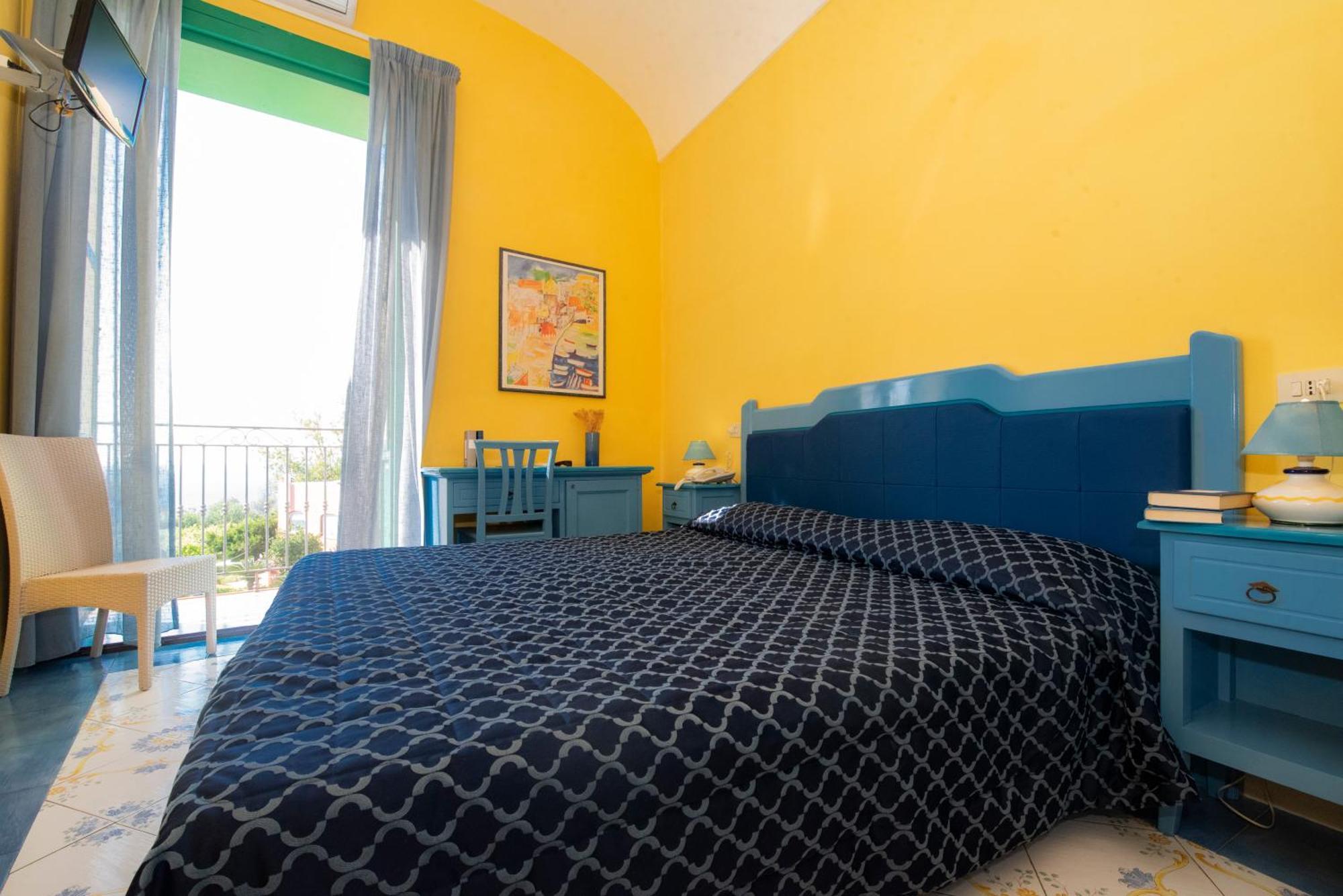 פרוסידה Hotel Savoia מראה חיצוני תמונה