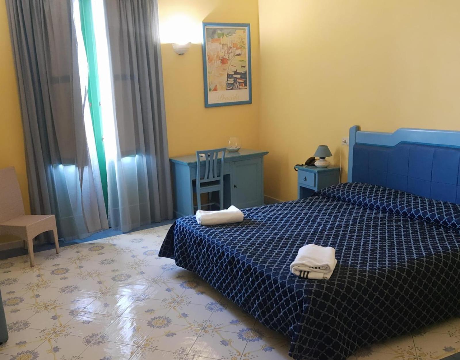 פרוסידה Hotel Savoia מראה חיצוני תמונה