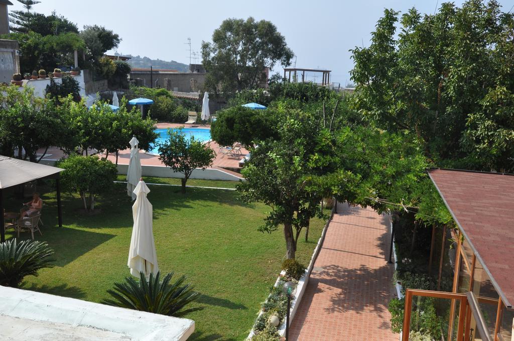 פרוסידה Hotel Savoia מראה חיצוני תמונה